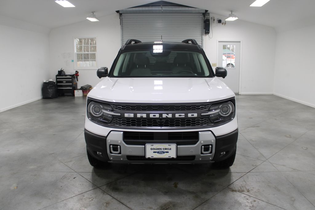 2025 Ford Bronco Sport Badlands photo 2