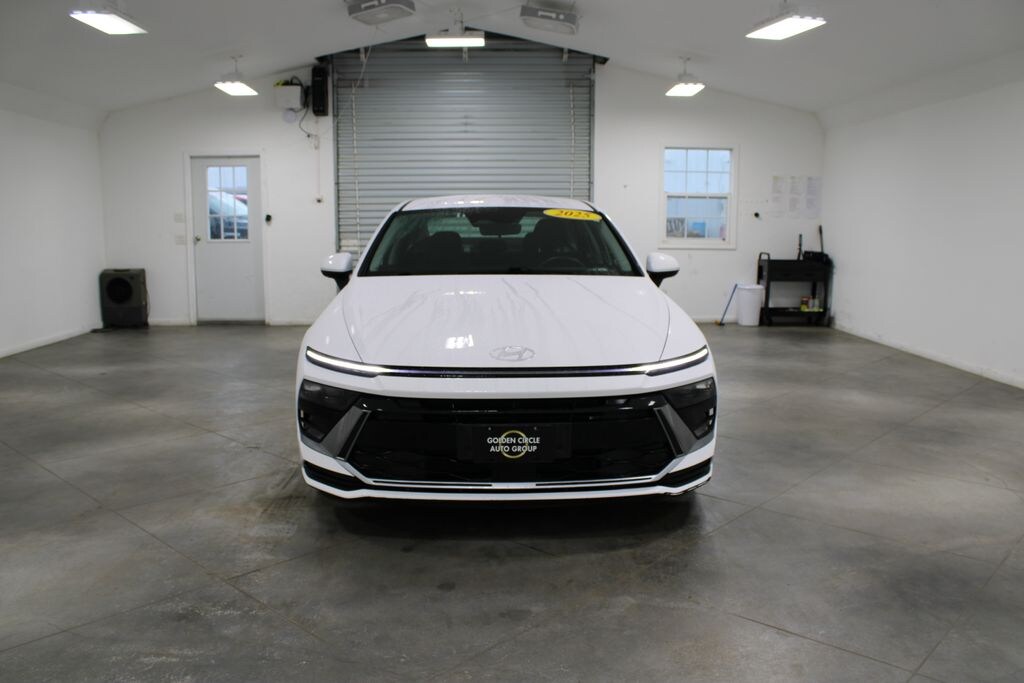 Used 2025 Hyundai Sonata Hybrid SEL Sedan