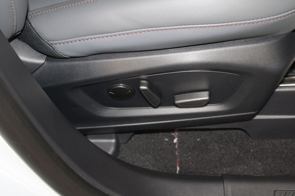 2026 Ford Explorer Active - Photo 31