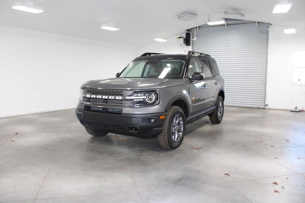 2024 Ford Bronco Sport Badlands photo 2