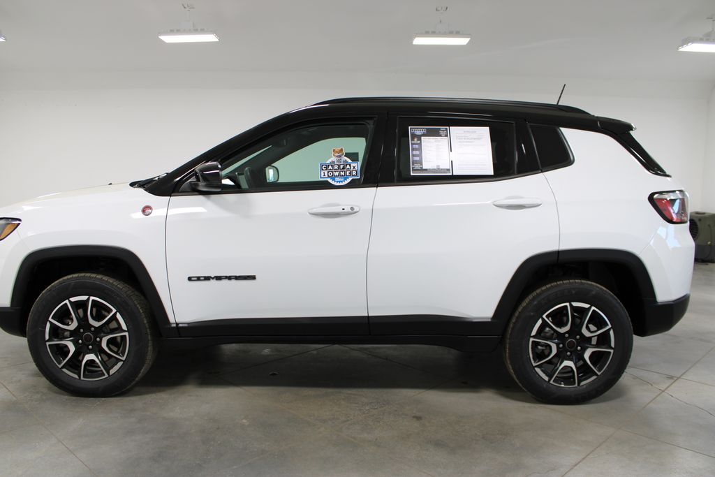 2025 Jeep Compass Trailhawk - Photo 6