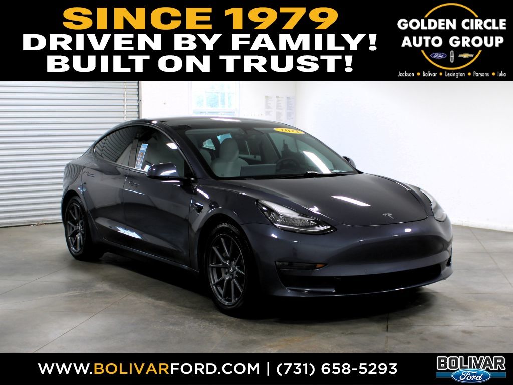 2021 Tesla Model 3 Standard Range Plus's photo