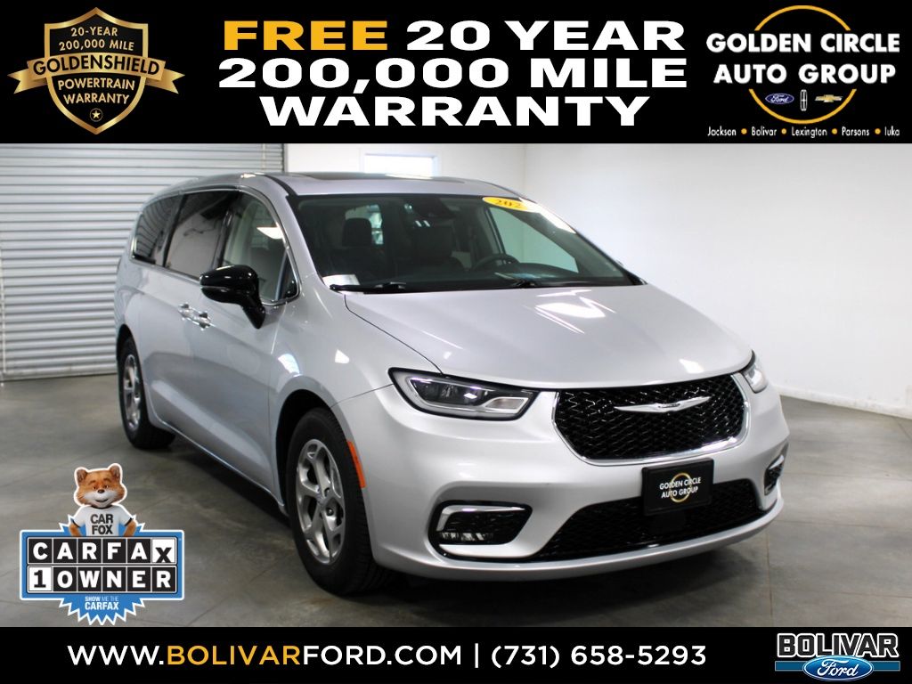 2024 Chrysler Pacifica Limited's photo