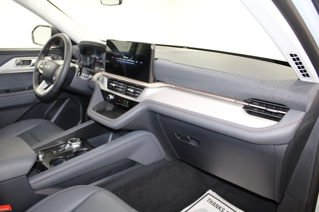 2026 Ford Explorer Active - Photo 30