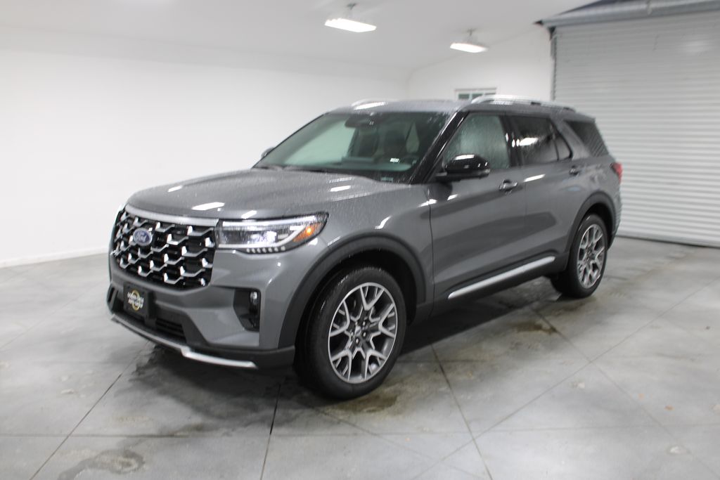 2025 Ford Explorer Platinum photo 2