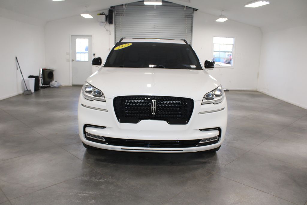 2023 Lincoln Aviator Black Label photo 2
