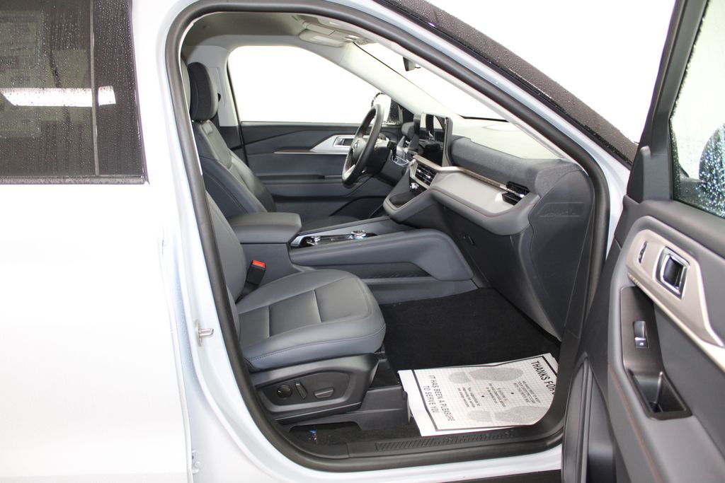2026 Ford Explorer Active - Photo 29