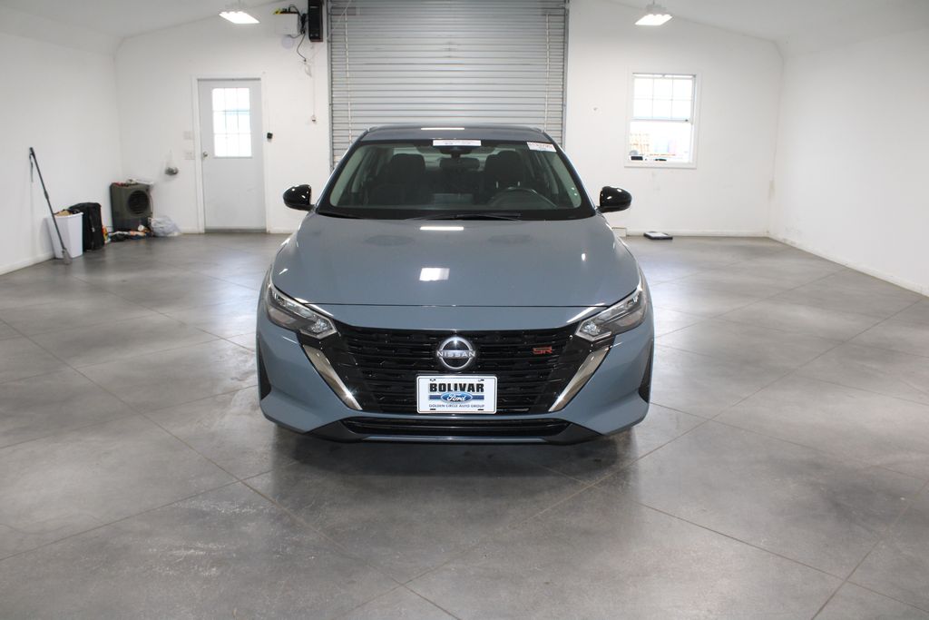 2024 Nissan Sentra SR photo 2