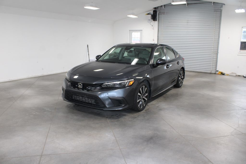 2024 Honda Civic EX-L Hatchback photo 3