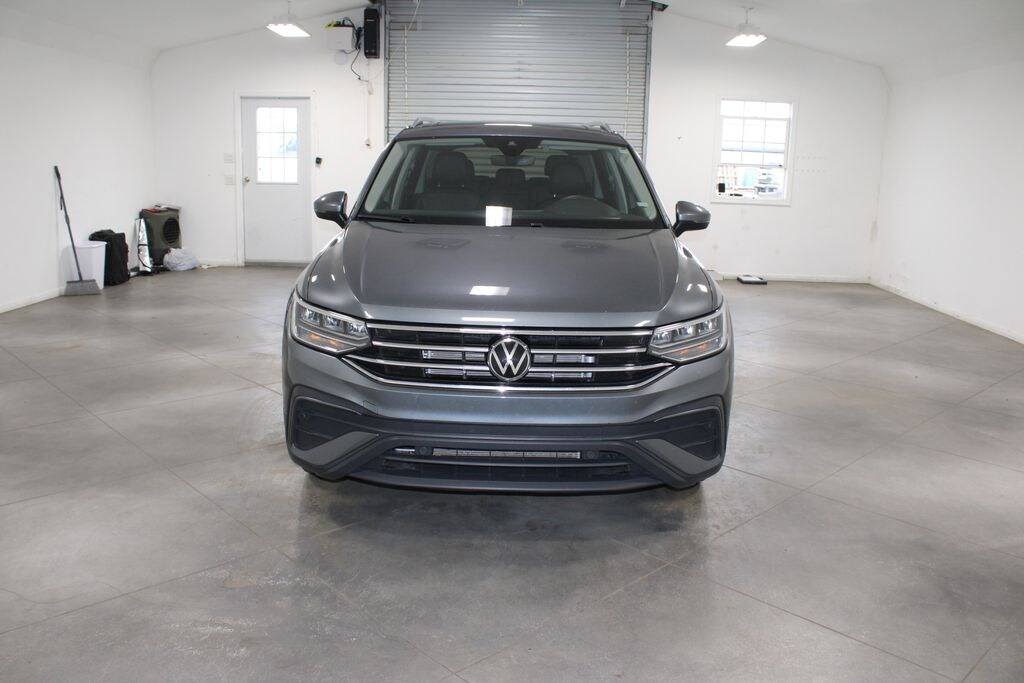 Used 2024 Volkswagen Tiguan 2.0T SE SUV