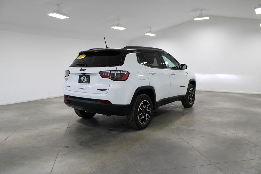 2025 Jeep Compass Trailhawk - Photo 9