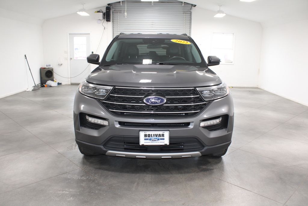 2022 Ford Explorer XLT photo 2