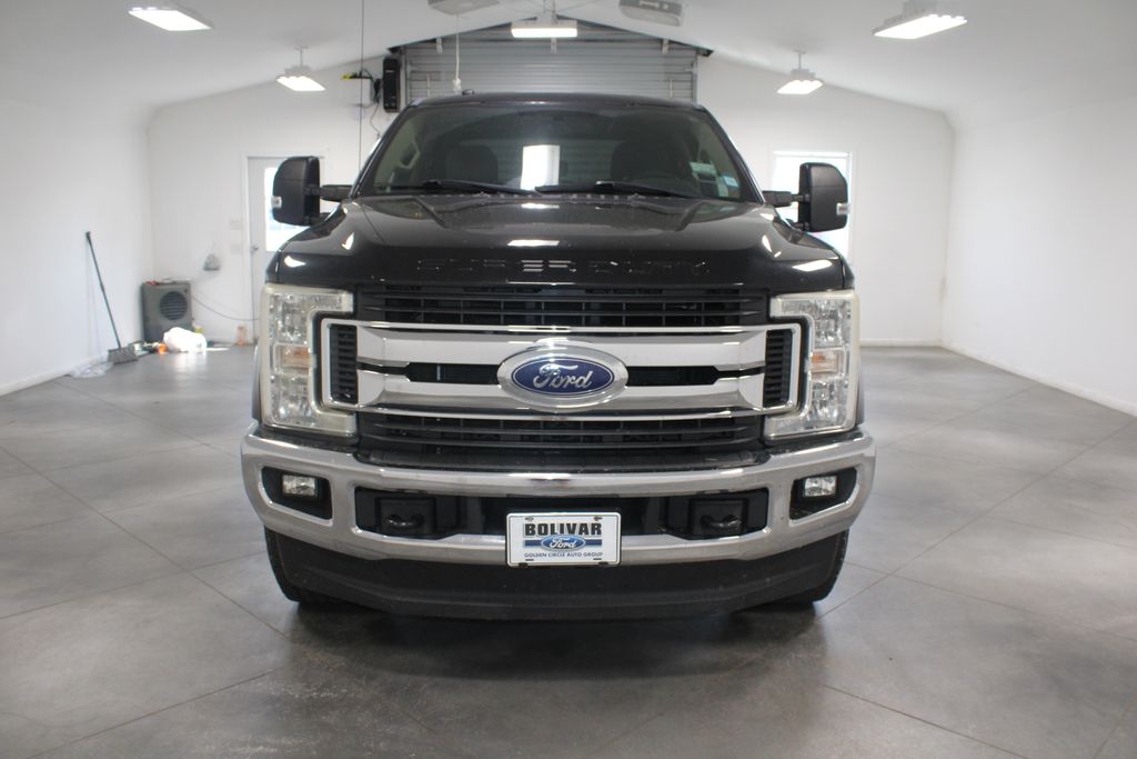 2017 Ford F-250 photo 2