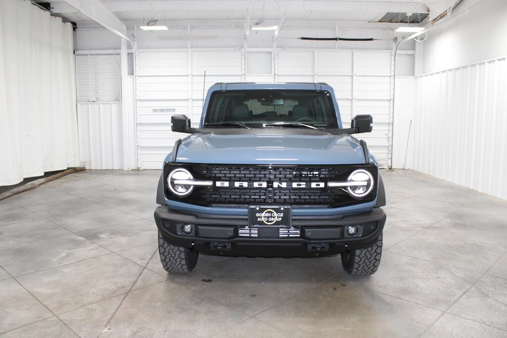 New 2025 Ford Bronco Outer Banks SUV
