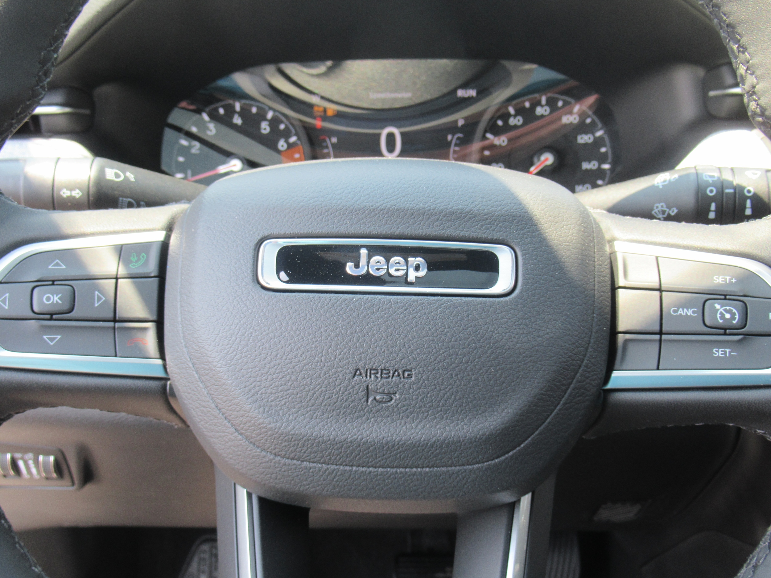 2024 Jeep Compass Latitude Lux 8