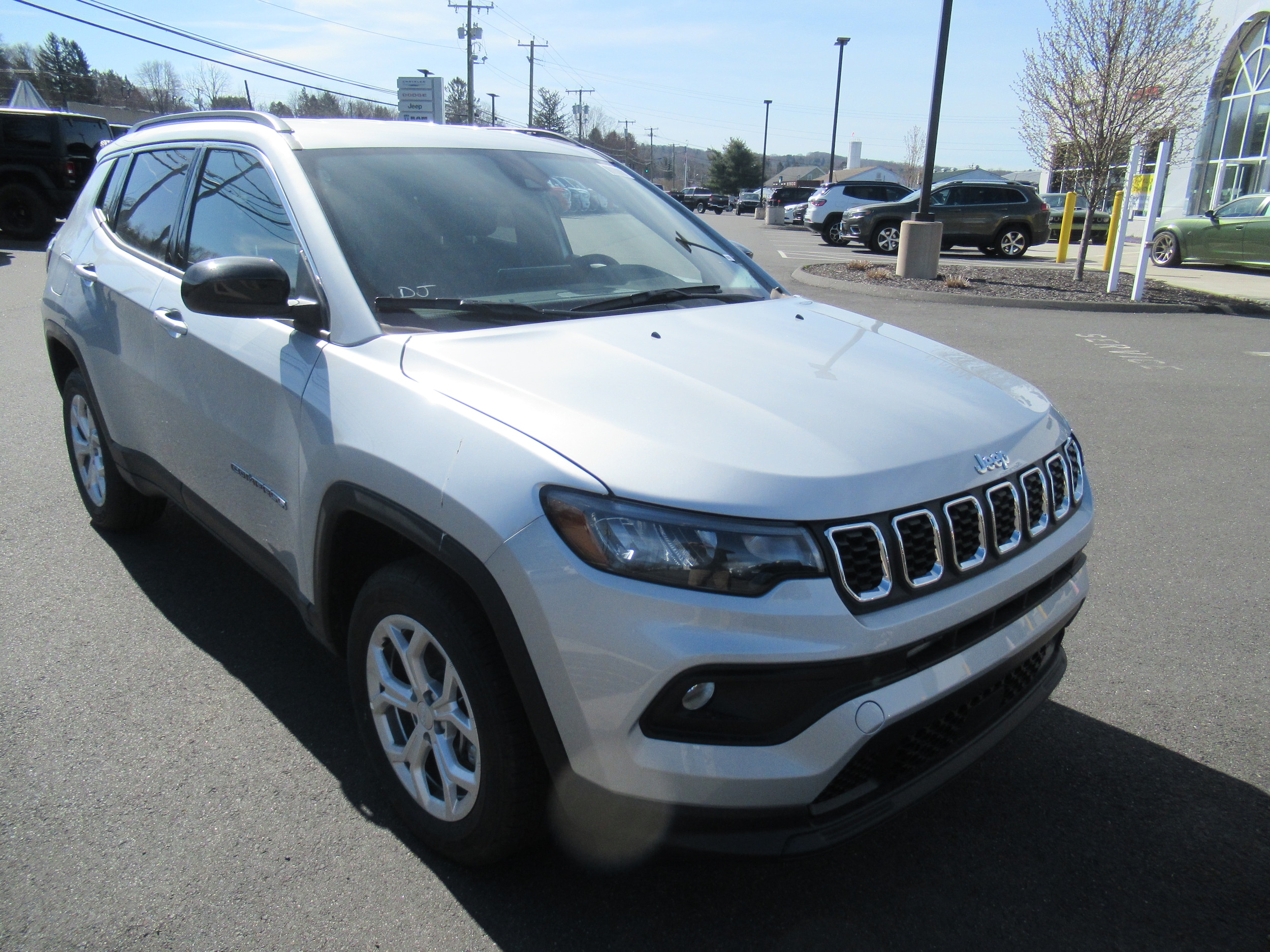 2024 Jeep Compass Latitude 2