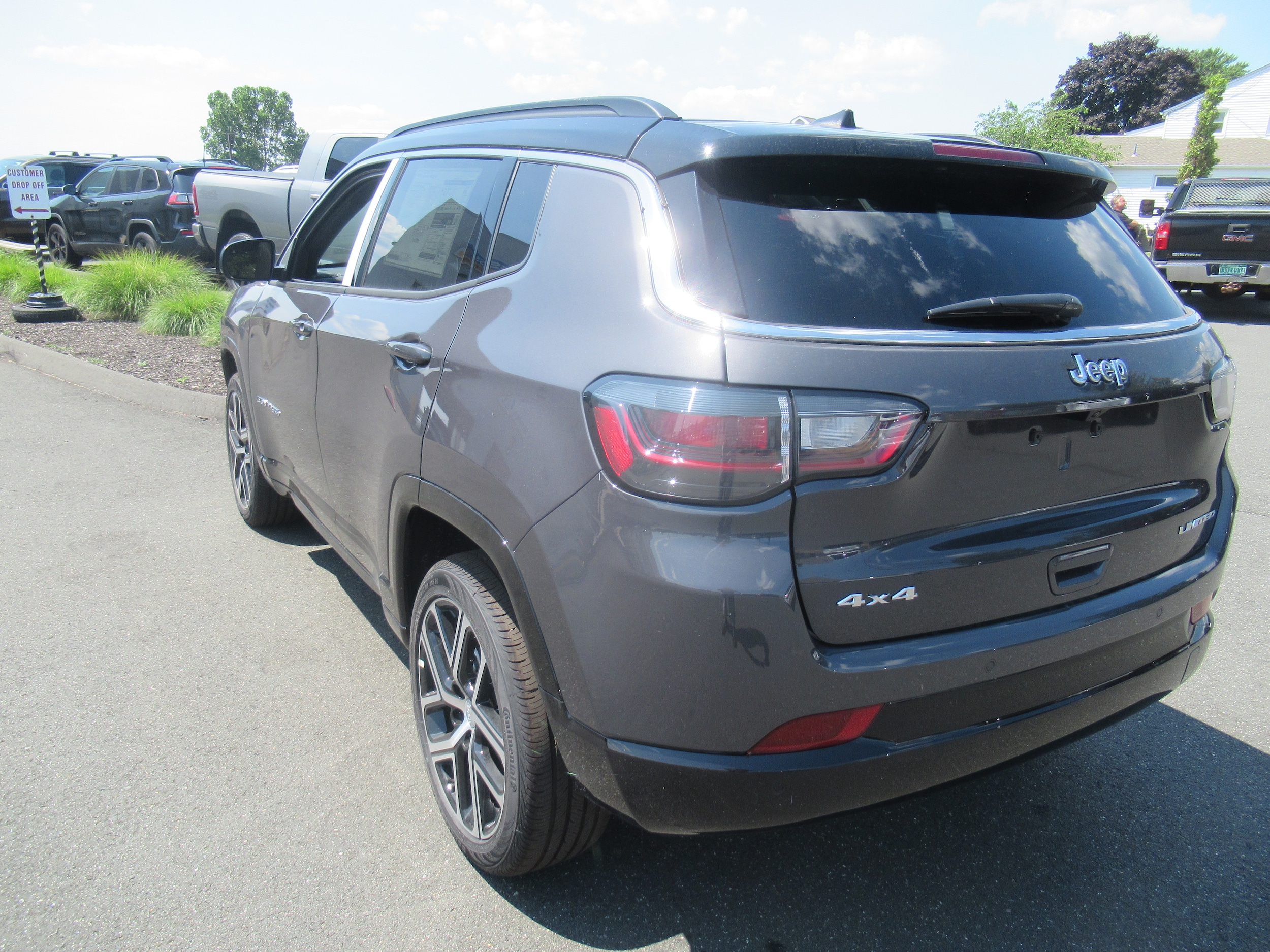 2024 Jeep Compass Limited 4