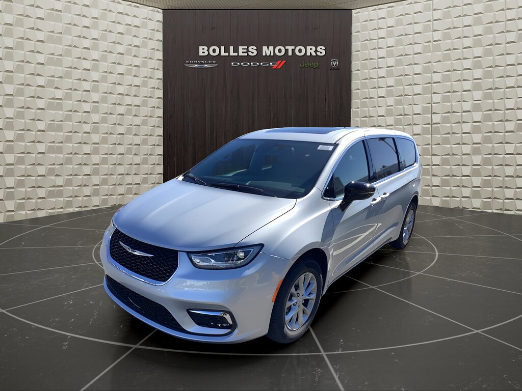 New 2026 Chrysler Pacifica SELECT AWD Passenger Van