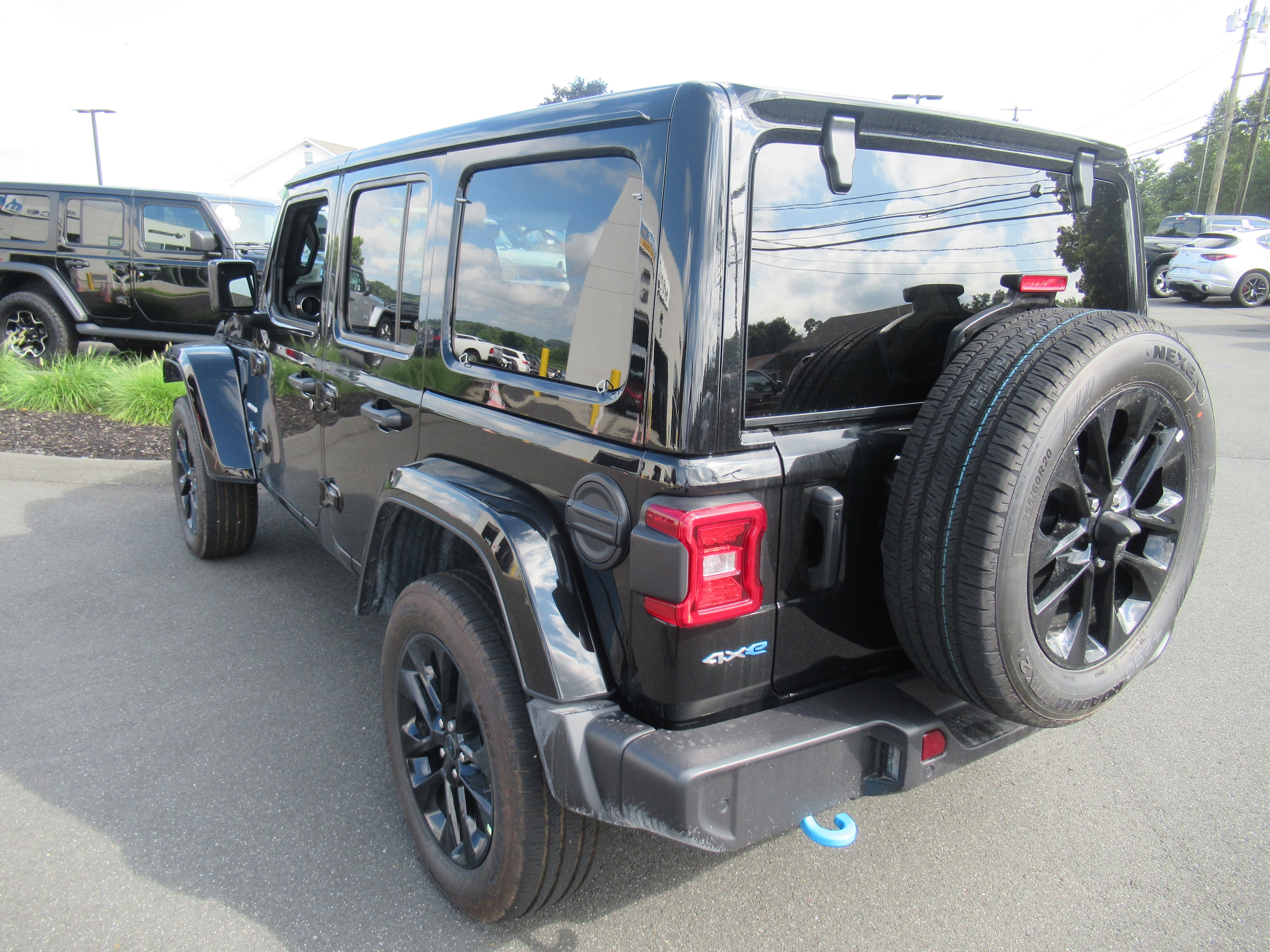 2024 Jeep Wrangler 4xe Sahara 4