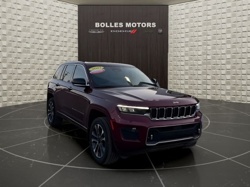 Used 2023 Jeep Grand Cherokee Overland SUV