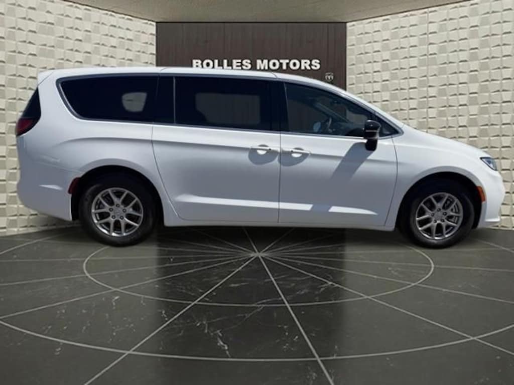 Certified 2025 Chrysler Pacifica Select Minivan/Van