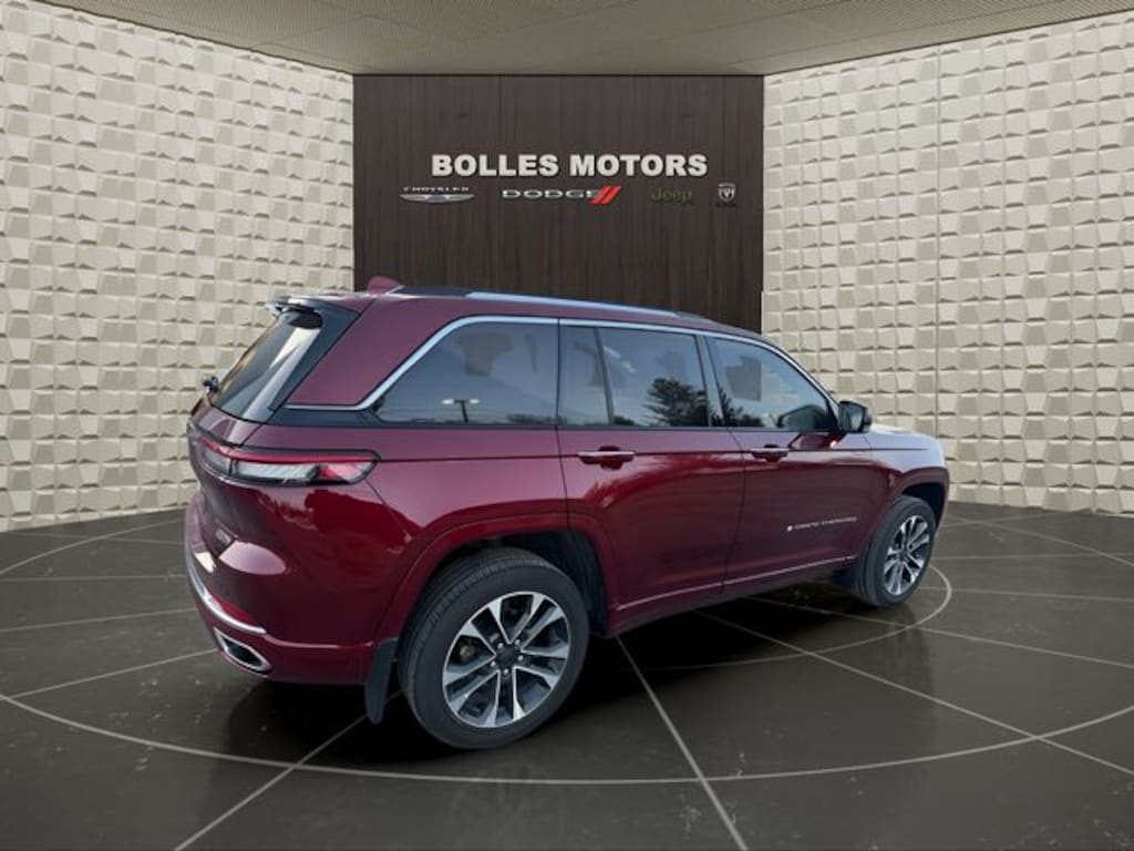 Used 2023 Jeep Grand Cherokee Overland SUV