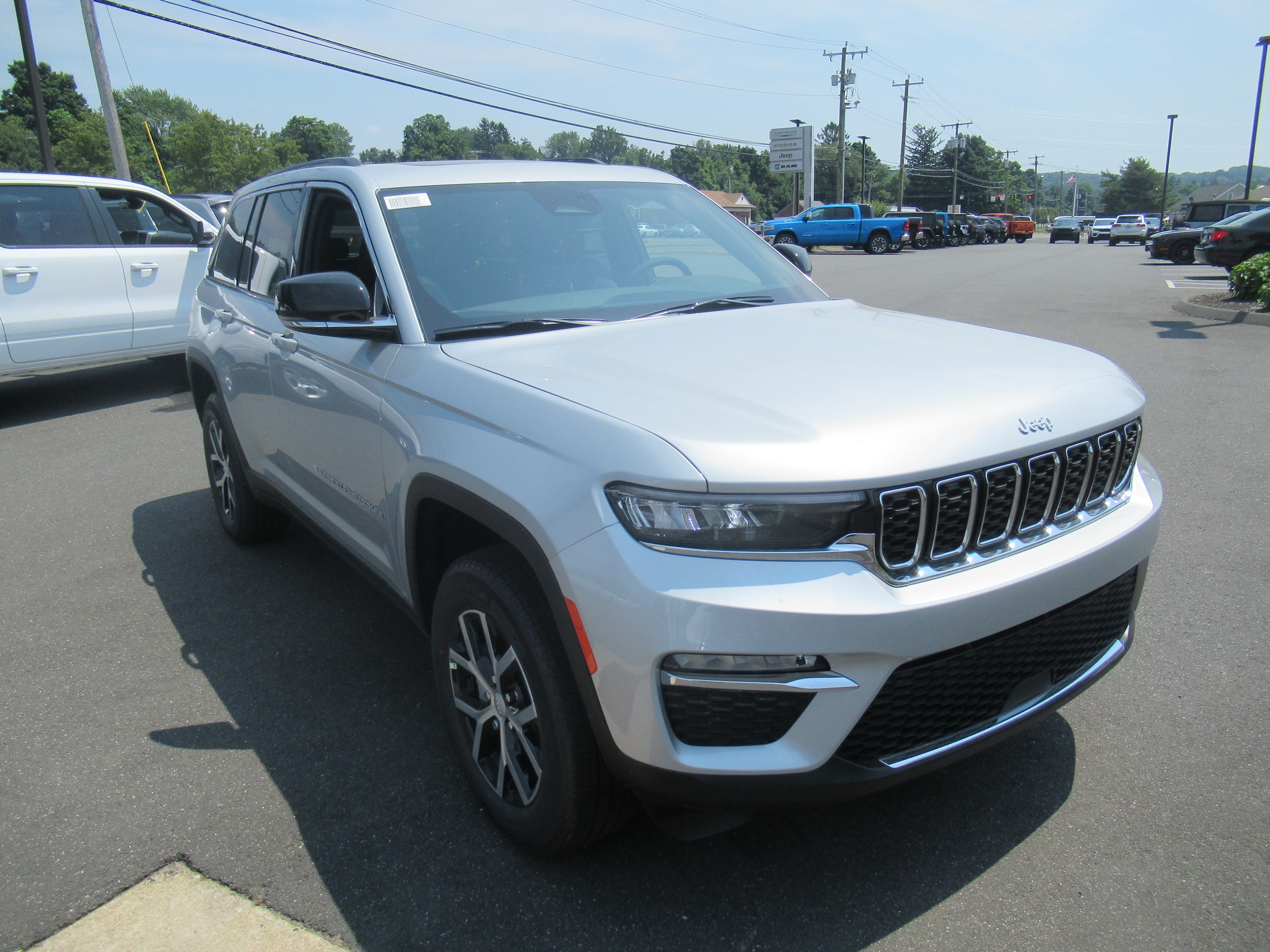 2024 Jeep Grand Cherokee LIMITED 4X4 2