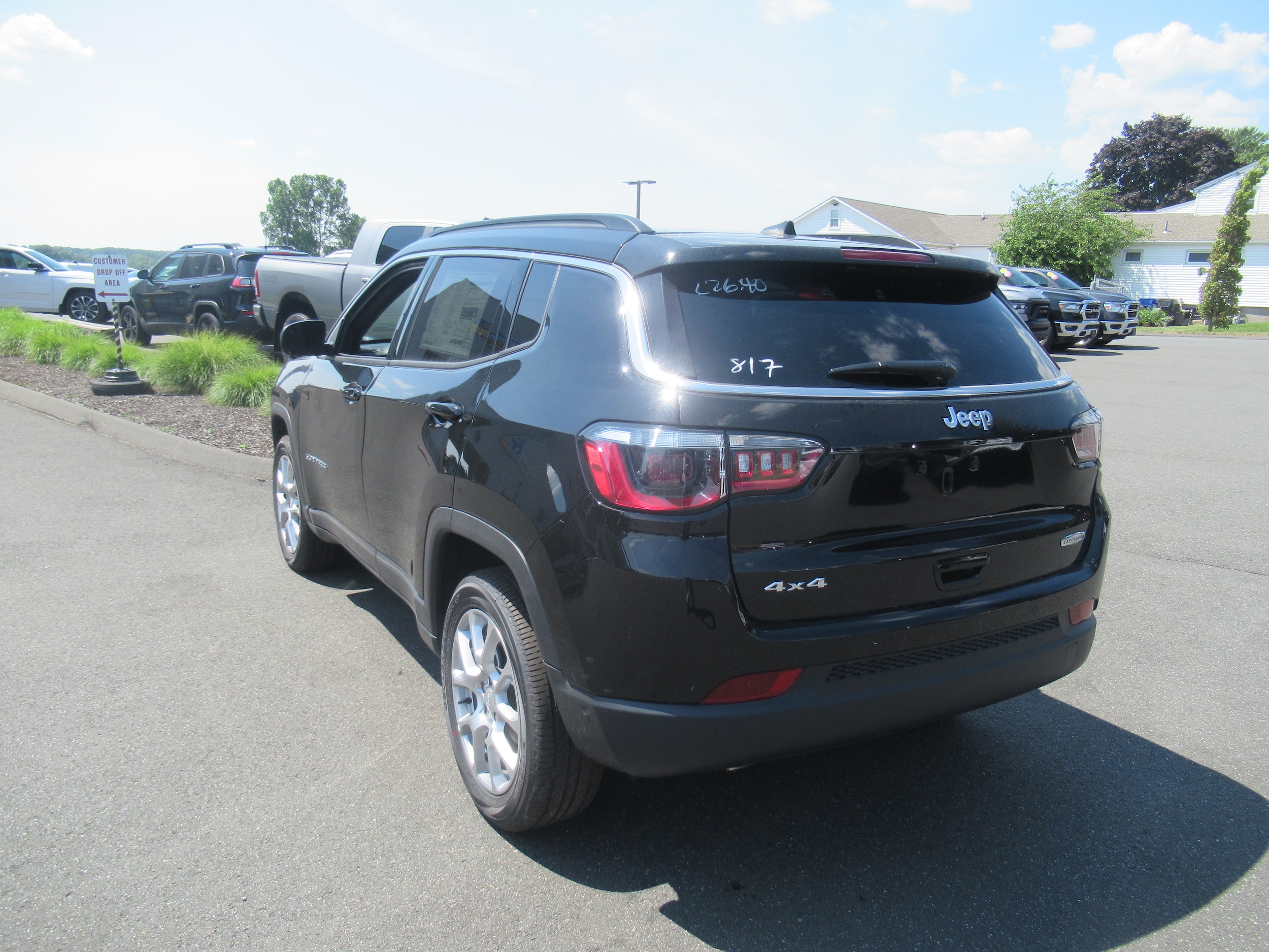 2024 Jeep Compass Latitude Lux 4