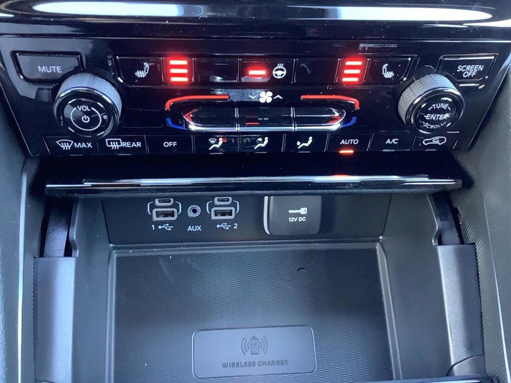 New 2025 Jeep Grand Cherokee Laredo X Sport Utility