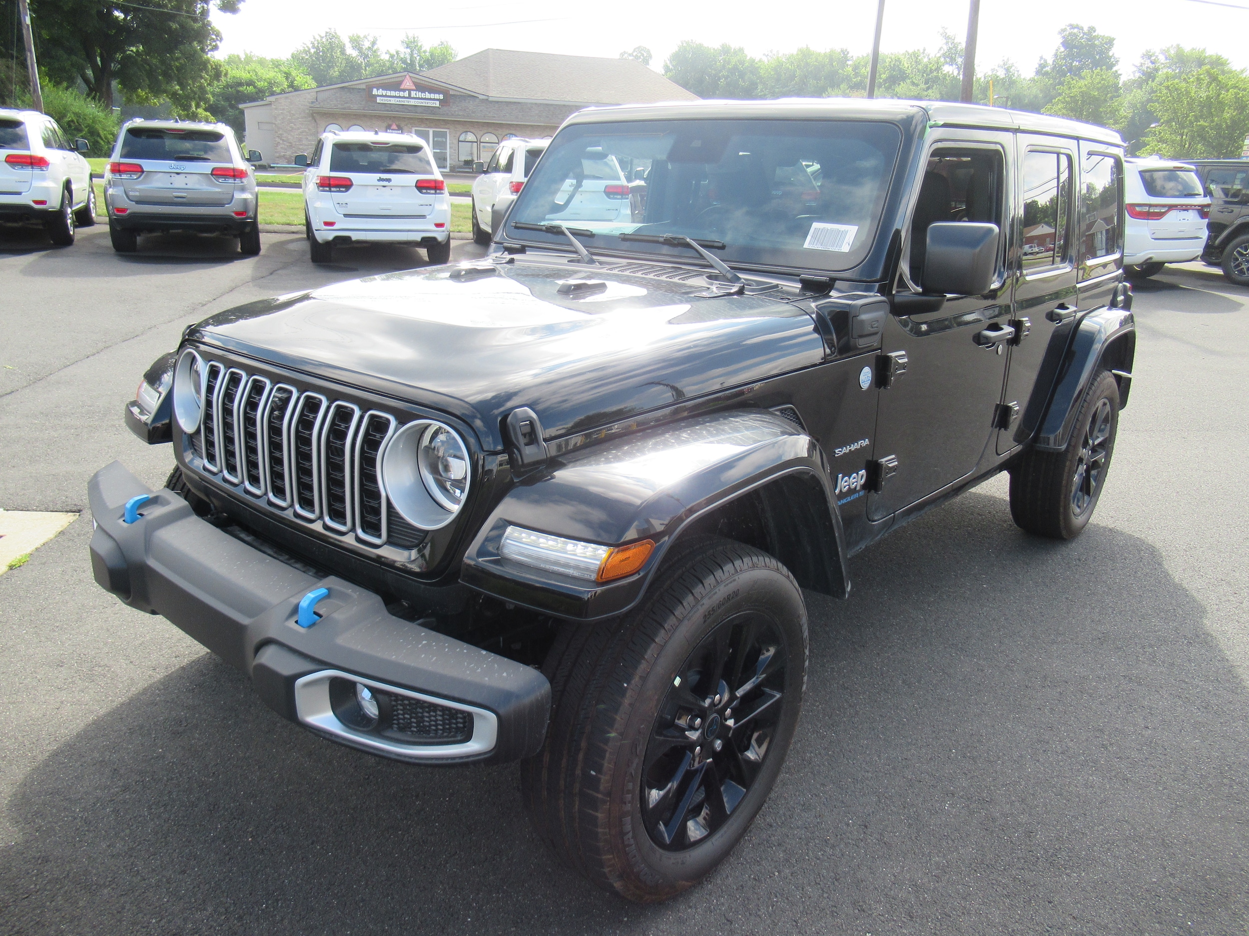 2024 Jeep Wrangler 4xe Sahara 3