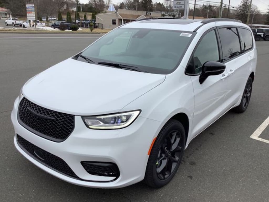 New 2026 Chrysler Pacifica Select Passenger Van