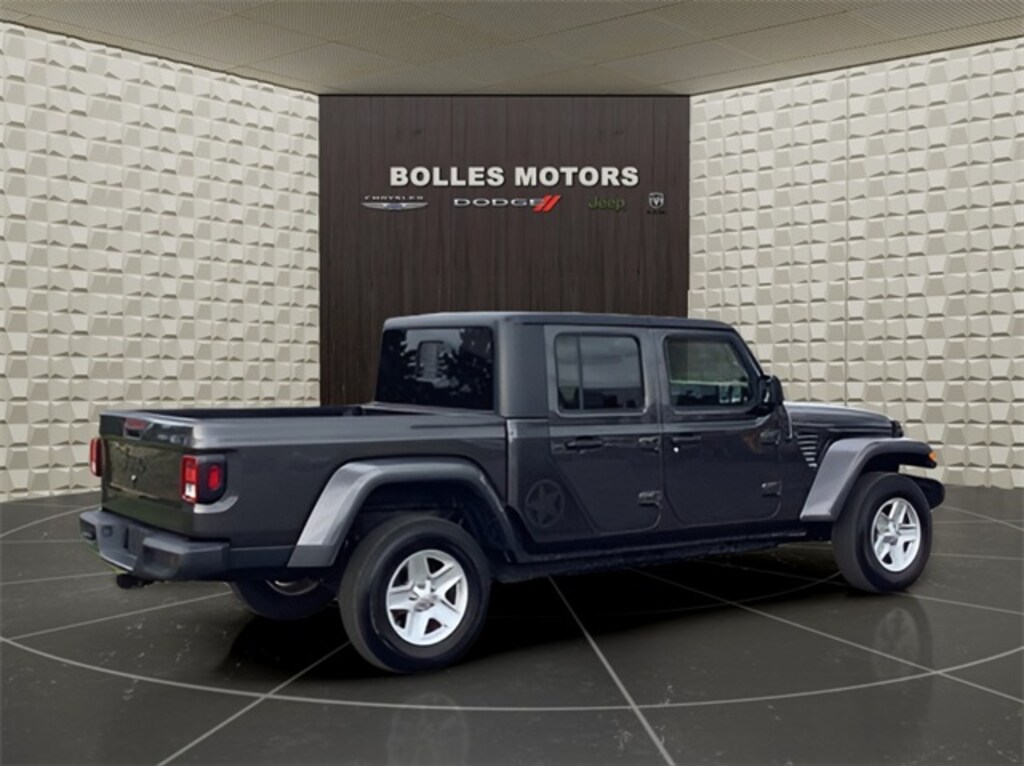 Certified 2022 Jeep Gladiator Sport Truck