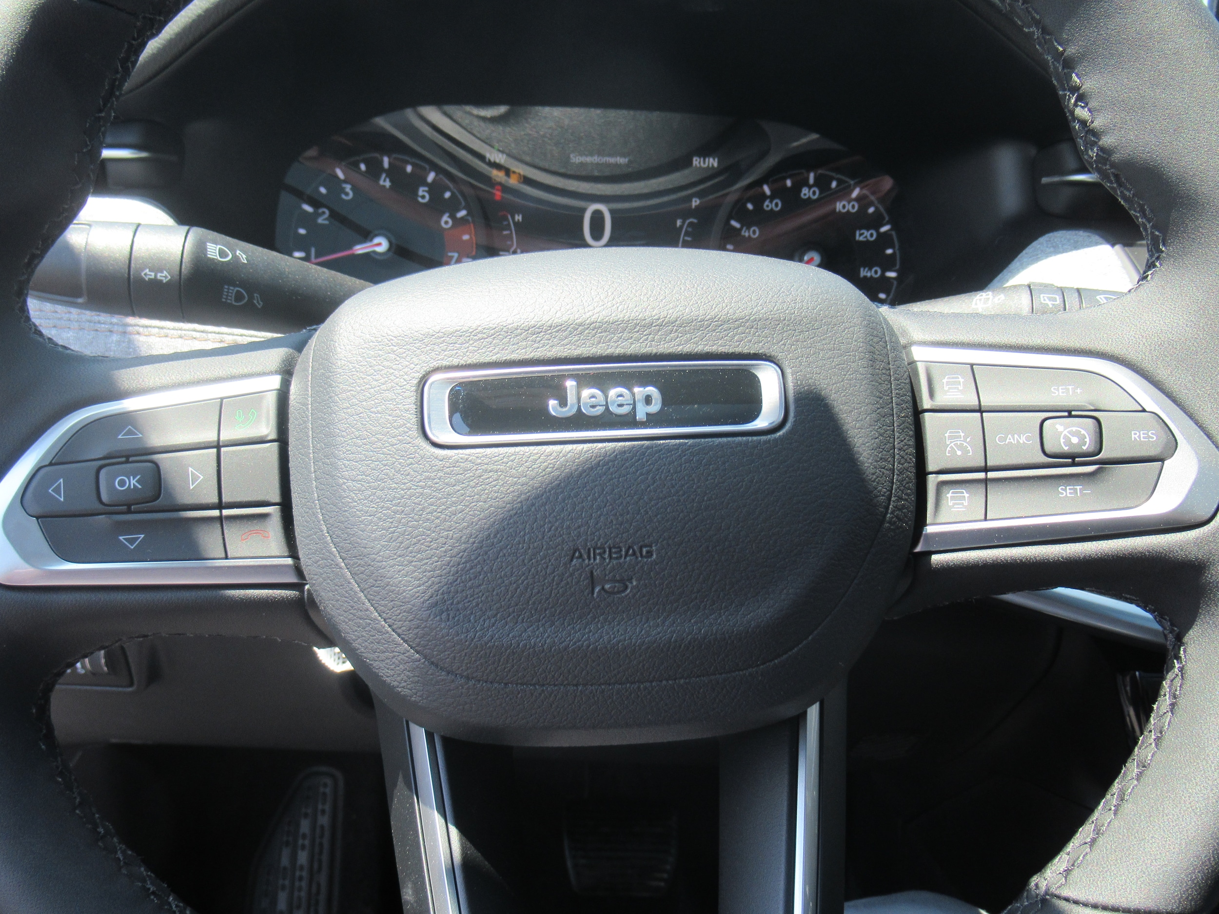 2024 Jeep Compass Latitude Lux 8