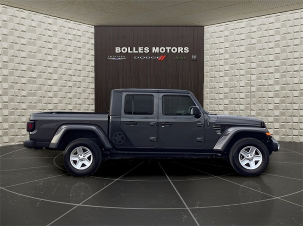 Certified 2022 Jeep Gladiator Sport Truck