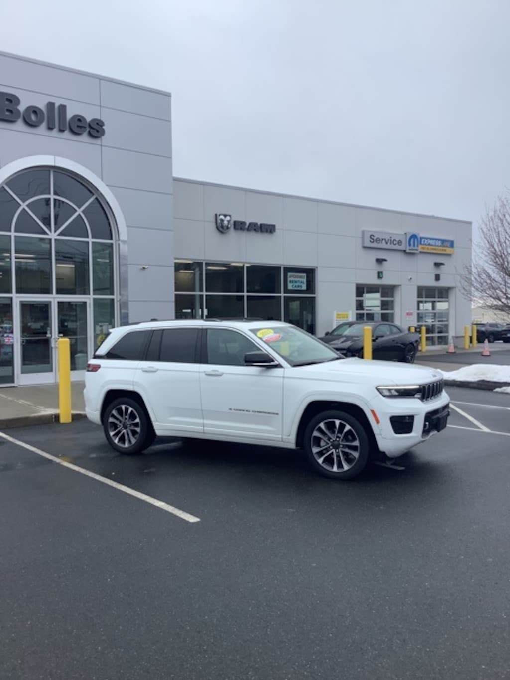 Used 2023 Jeep Grand Cherokee Overland SUV