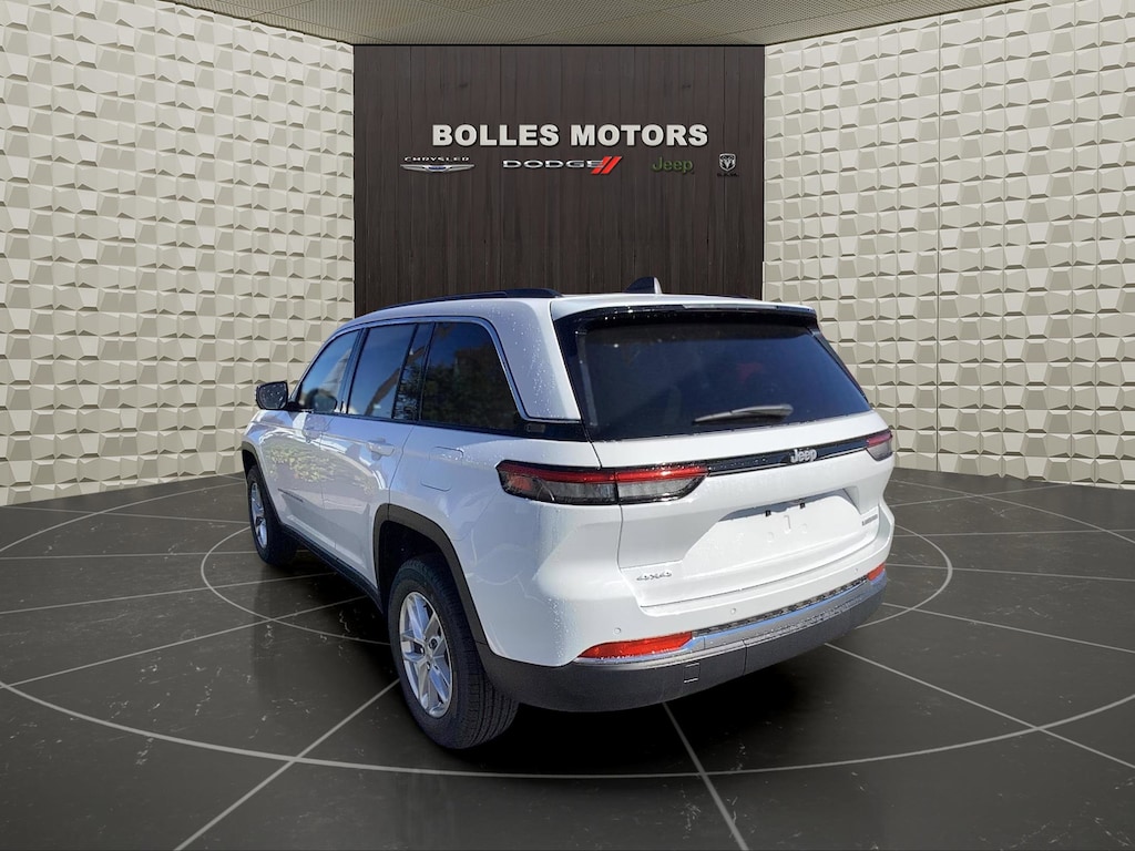 New 2025 Jeep Grand Cherokee Laredo X Sport Utility