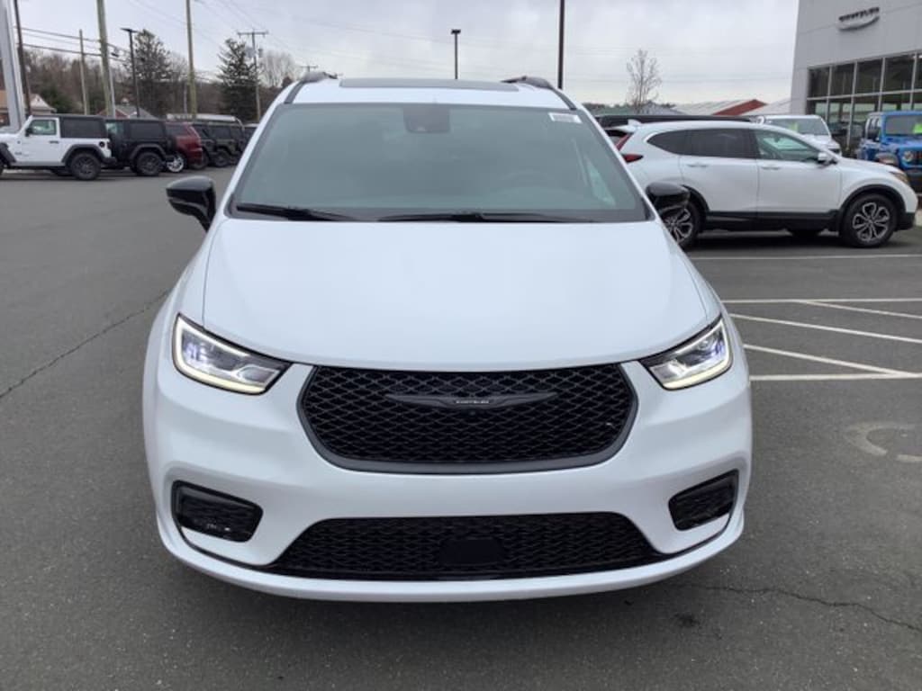 New 2026 Chrysler Pacifica Select Passenger Van
