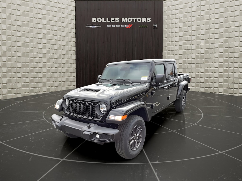 New 2026 Jeep Gladiator Sport S Pickup