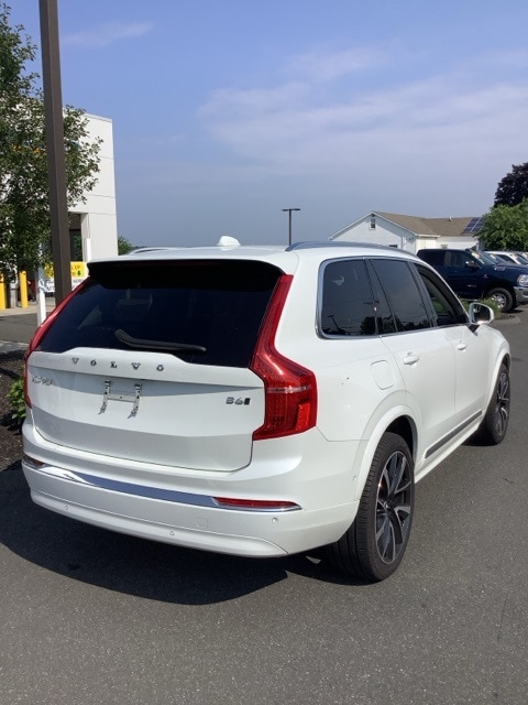 2023 Volvo XC90 B6 Plus 7-Seater 3