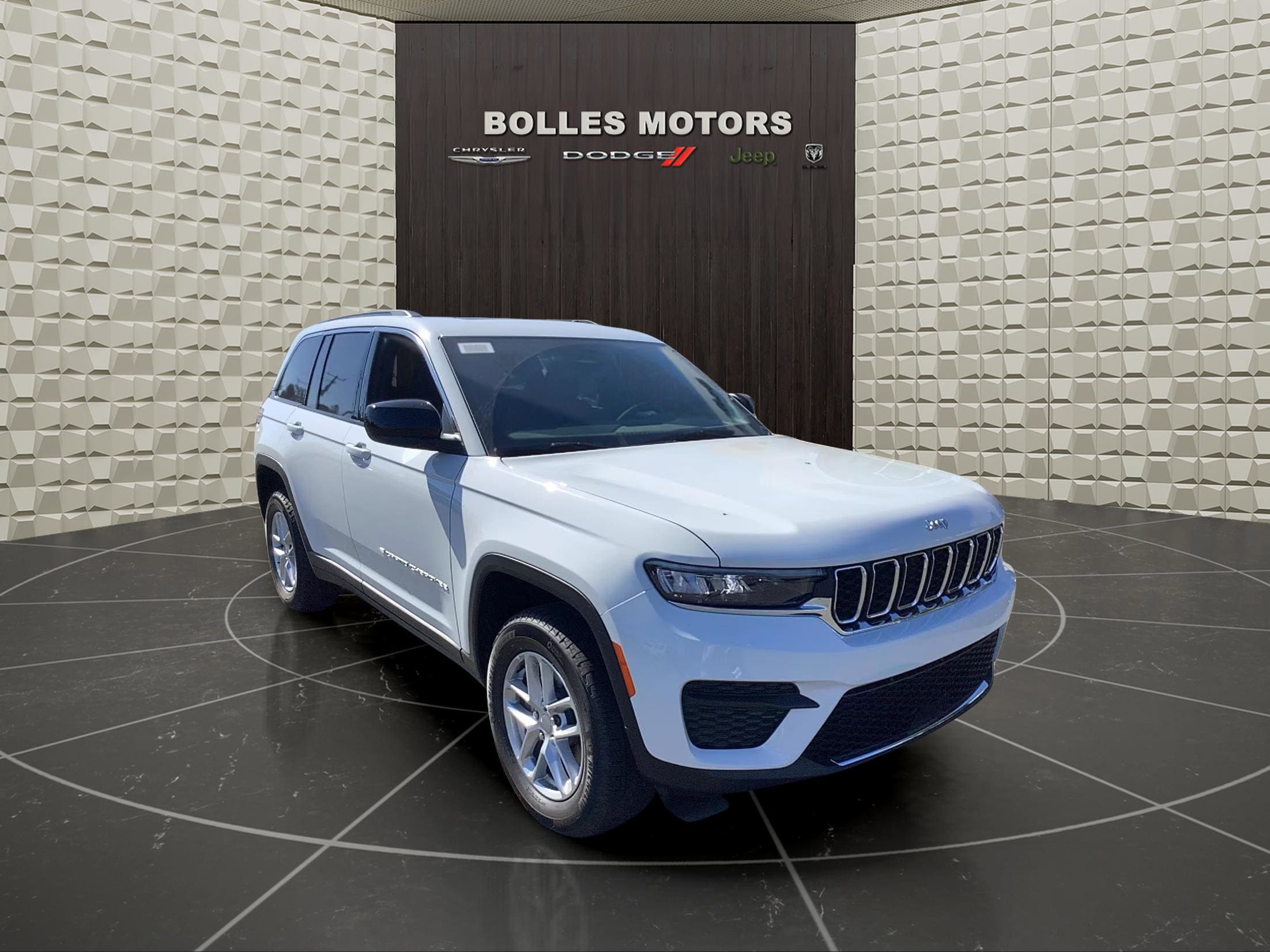 2025 Jeep Grand Cherokee Laredo's photo