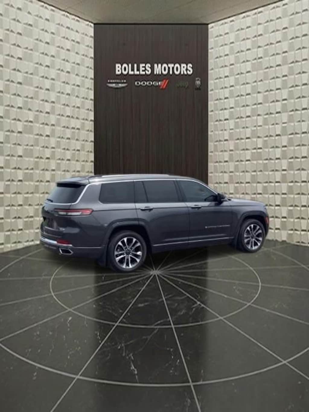 Used 2023 Jeep Grand Cherokee L Overland SUV