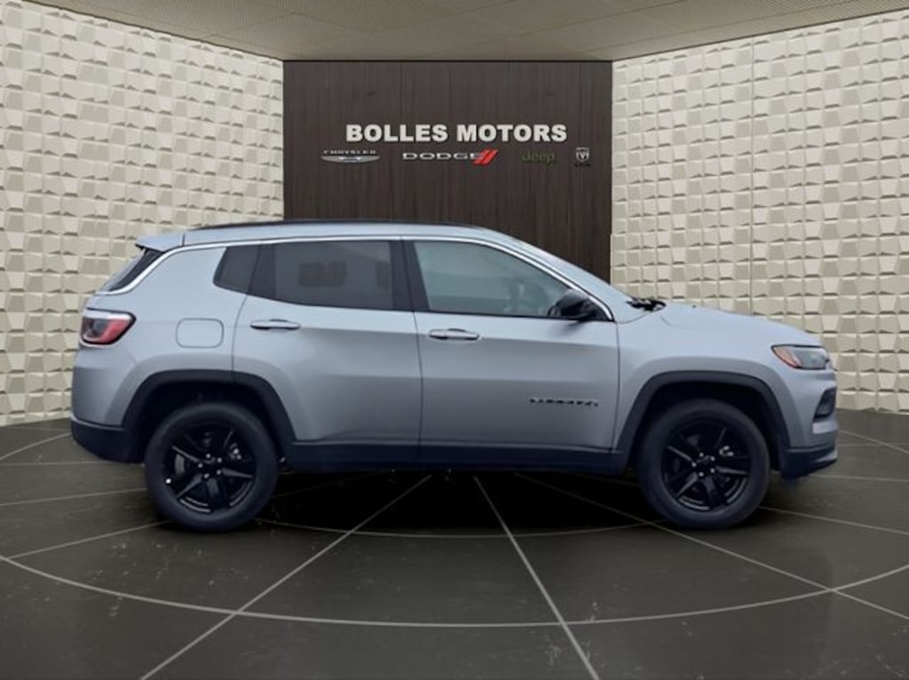 Certified 2022 Jeep Compass Latitude SUV