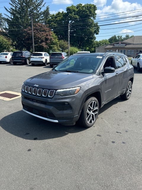 2024 Jeep Compass Limited 3