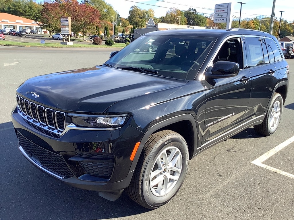 New 2025 Jeep Grand Cherokee Laredo X Sport Utility