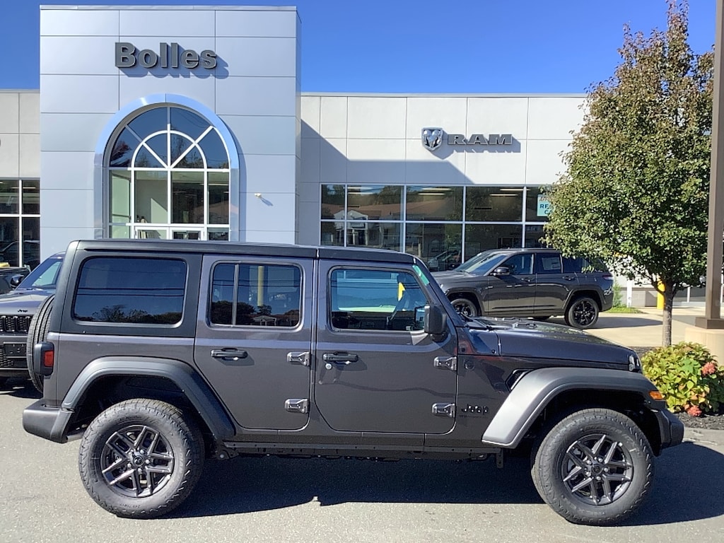 New 2026 Jeep Wrangler Sahara Sport Utility