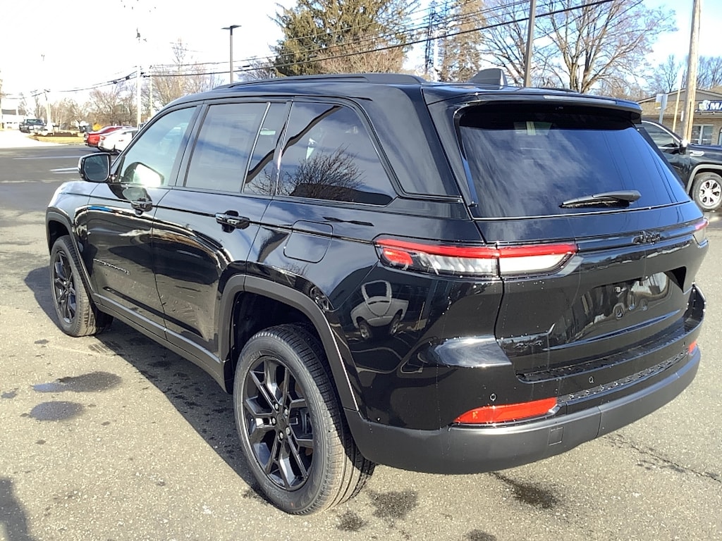 New 2025 Jeep Grand Cherokee Limited Sport Utility