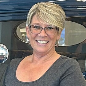 Staff member Melissa Grundman from 72e032d3fa1e