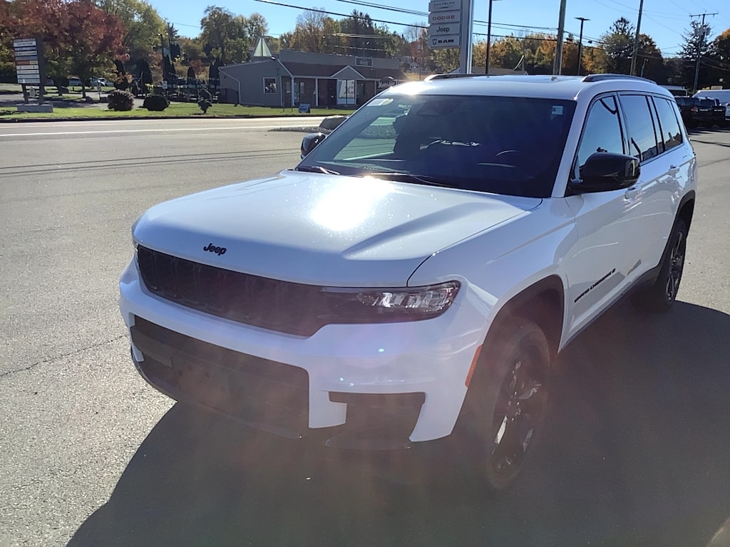 New 2025 Jeep Grand Cherokee L Altitude X Sport Utility