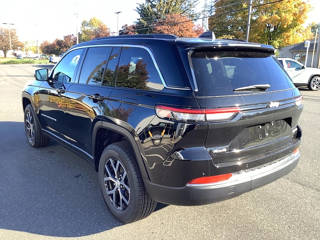 New 2025 Jeep Grand Cherokee Limited Sport Utility