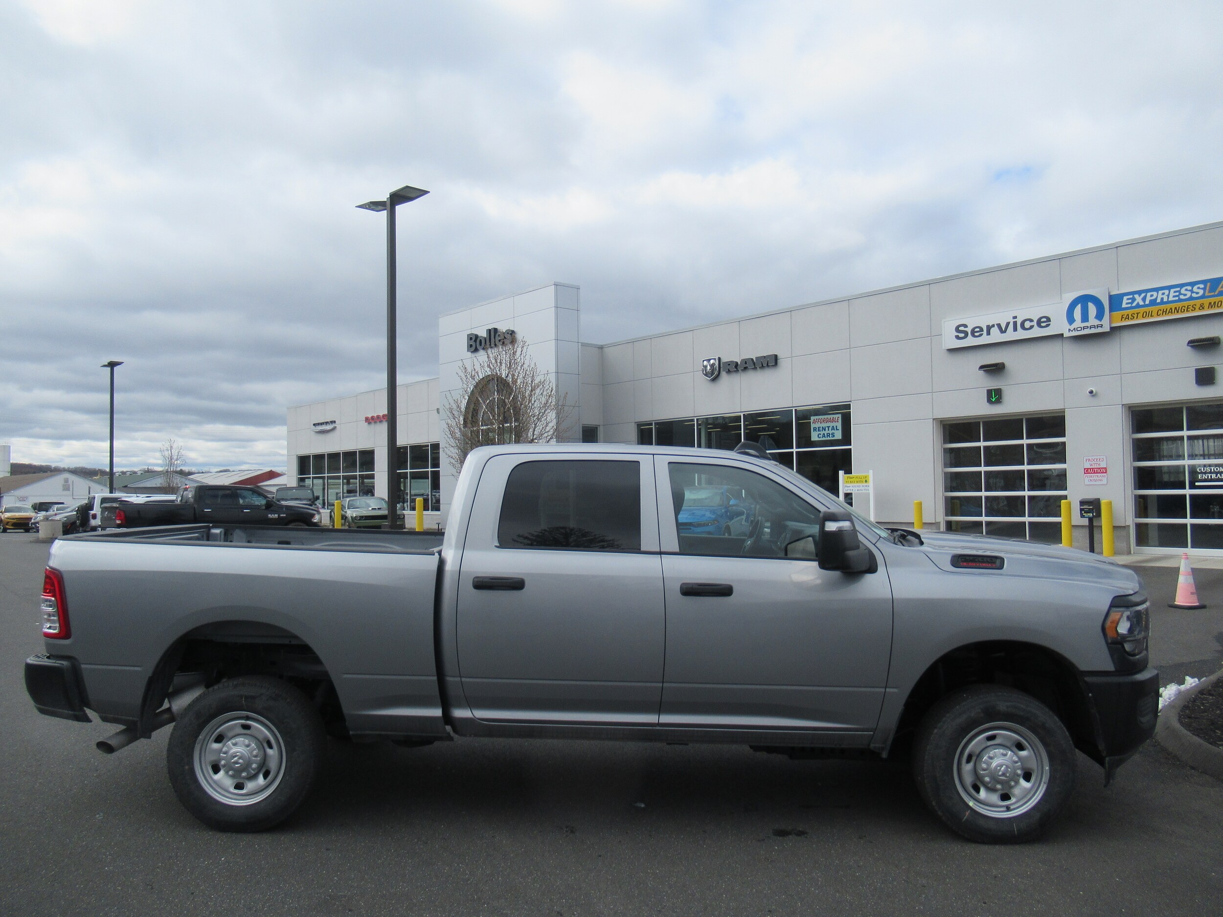 2025 Ram 2500 Big Horn photo 2